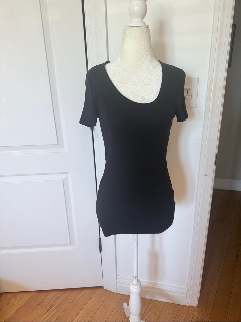 Splendid Black Scoop Neck Short Sleeve Tee